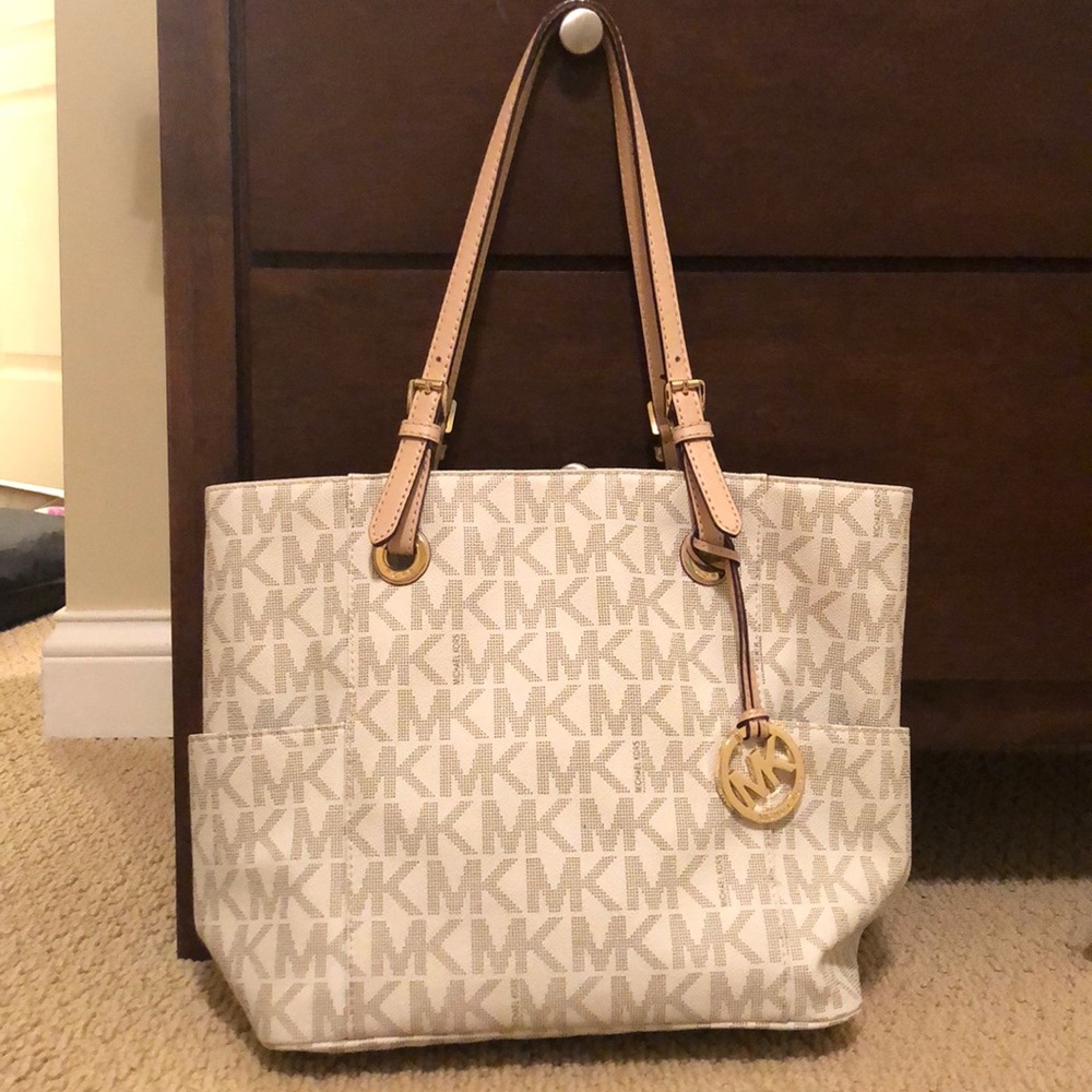 Michael kors authentic jet set east/west tote